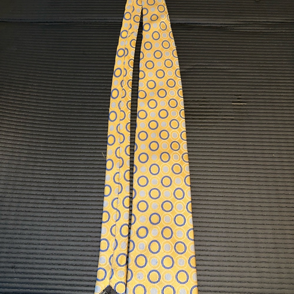 Bachrach men’s necktie (blemished)